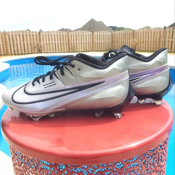 Nike | Shoes | Nike Vapor Edge Elite 36 Football Cleats  display picture 3